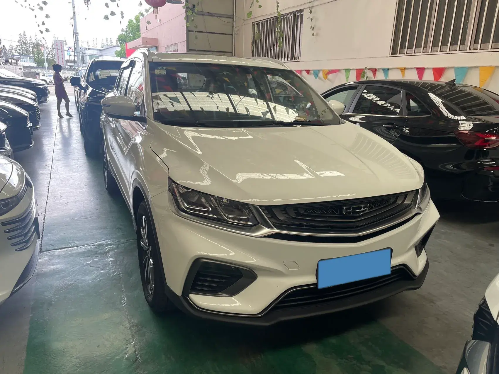 2021 GEELY COOLRAY thumbnail 3