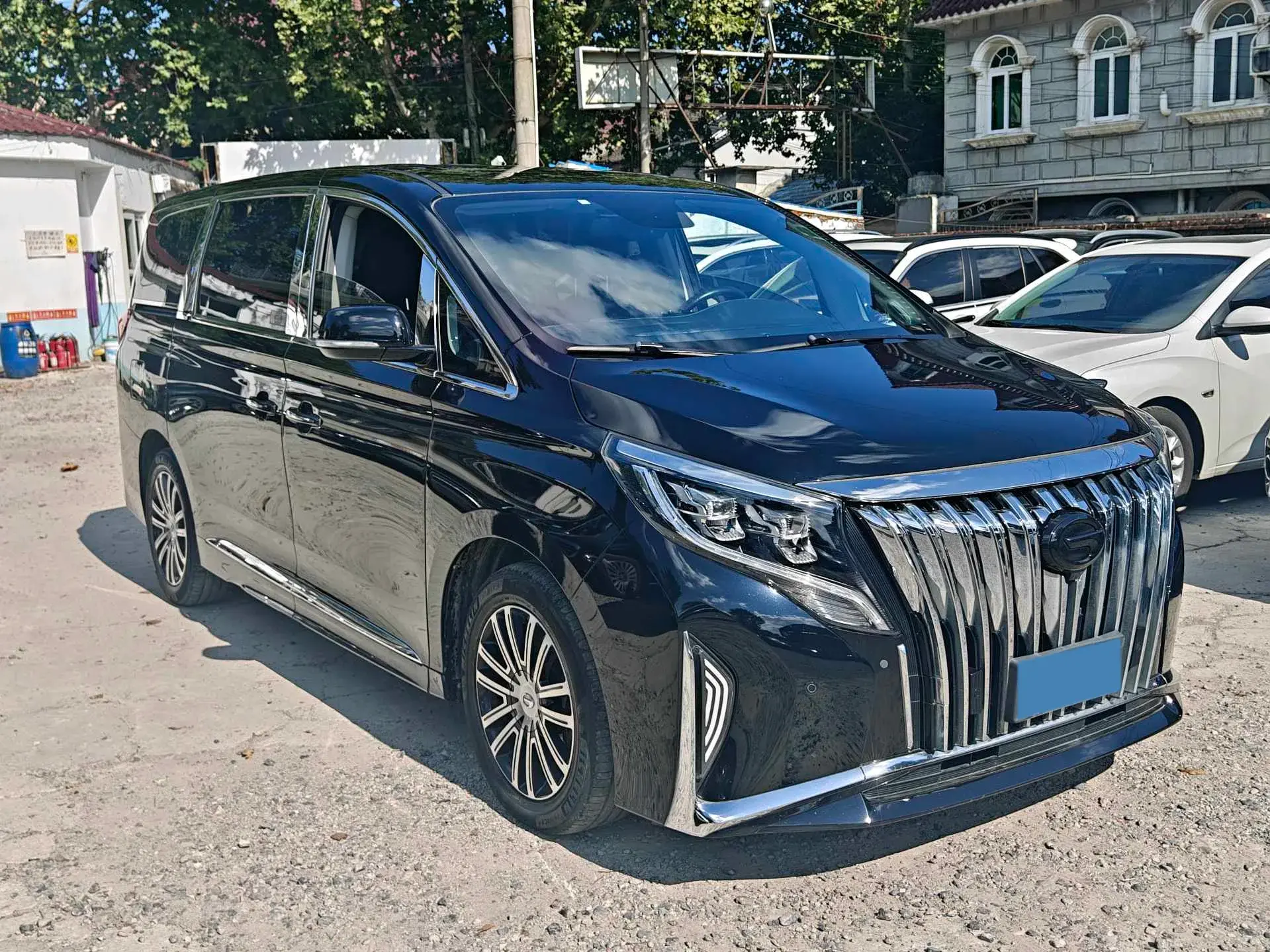 2021 GAC TRUMPCHI thumbnail 4