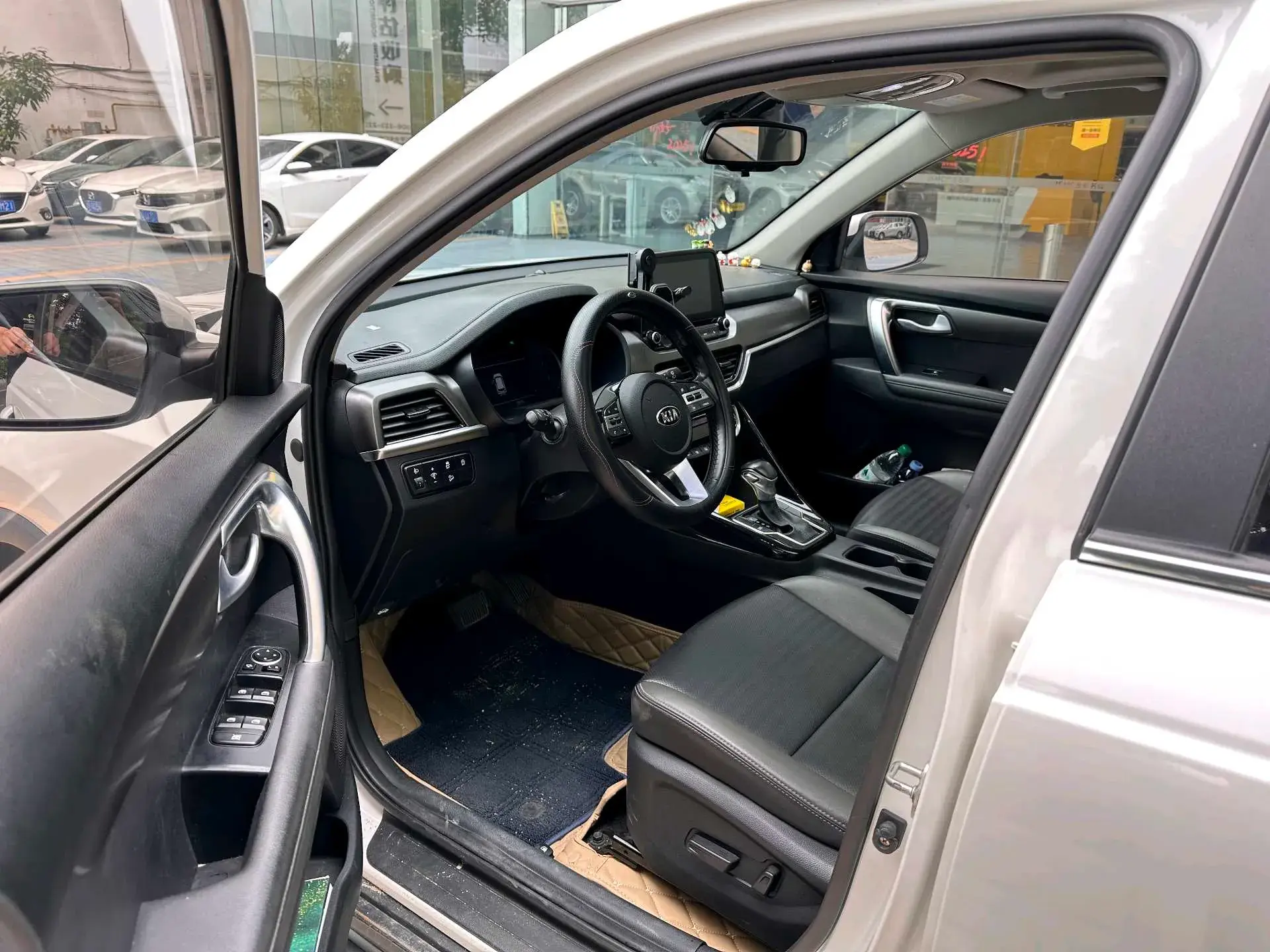 2018 KIA SPORTAGE thumbnail 2