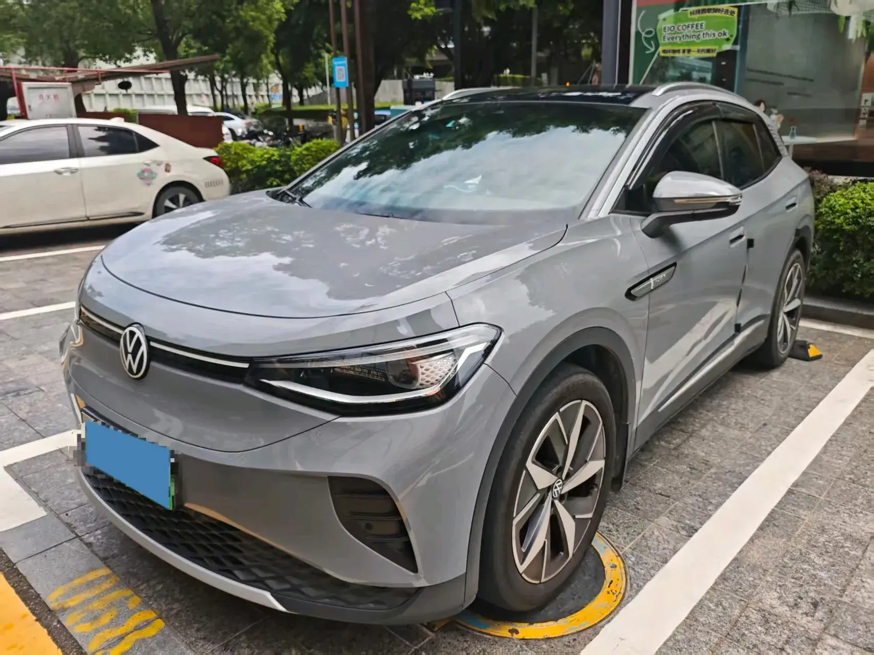 2022 VOLKSWAGEN ID.4 view 1