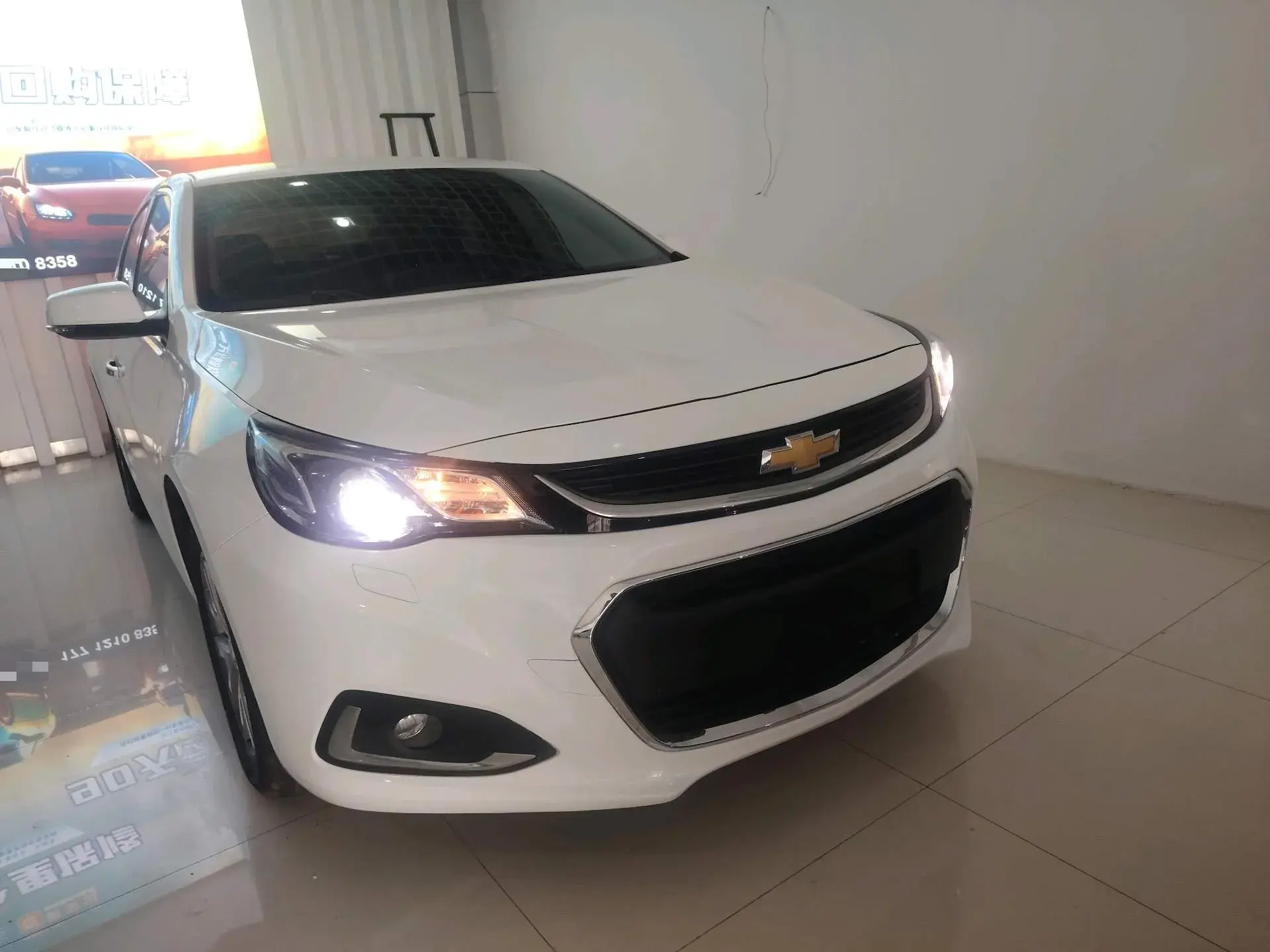 2018 CHEVROLET MALIBU thumbnail 3