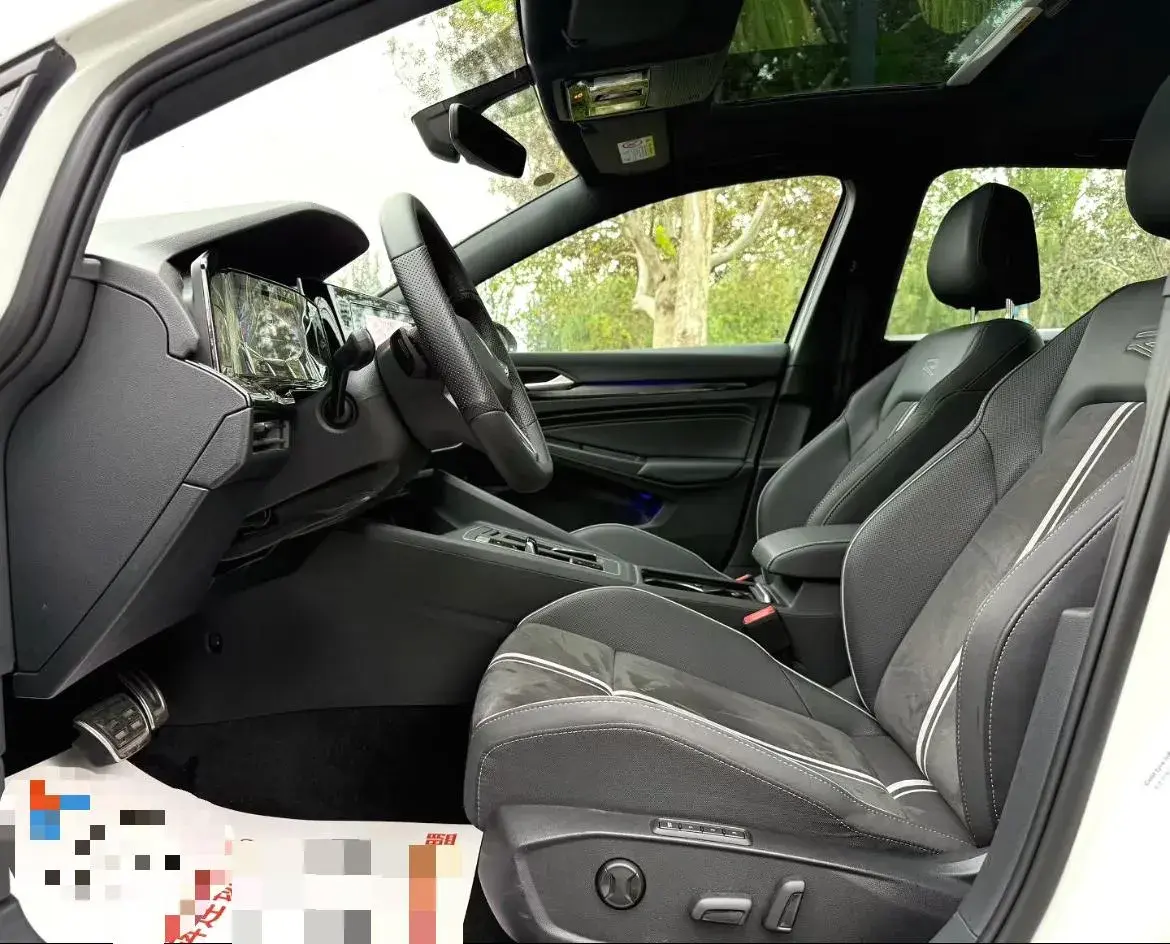 2023 VOLKSWAGEN GOLF thumbnail 4