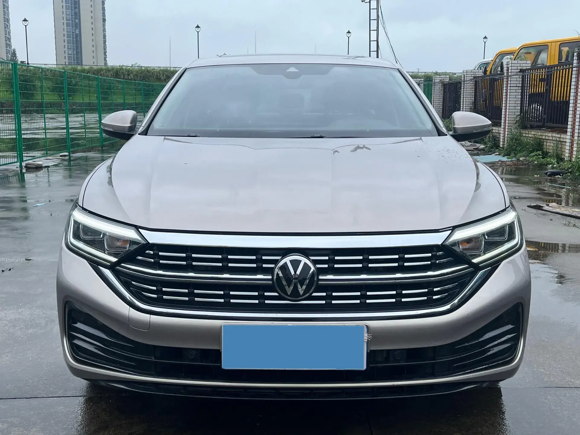 2023 VOLKSWAGEN SAGITAR thumbnail 2