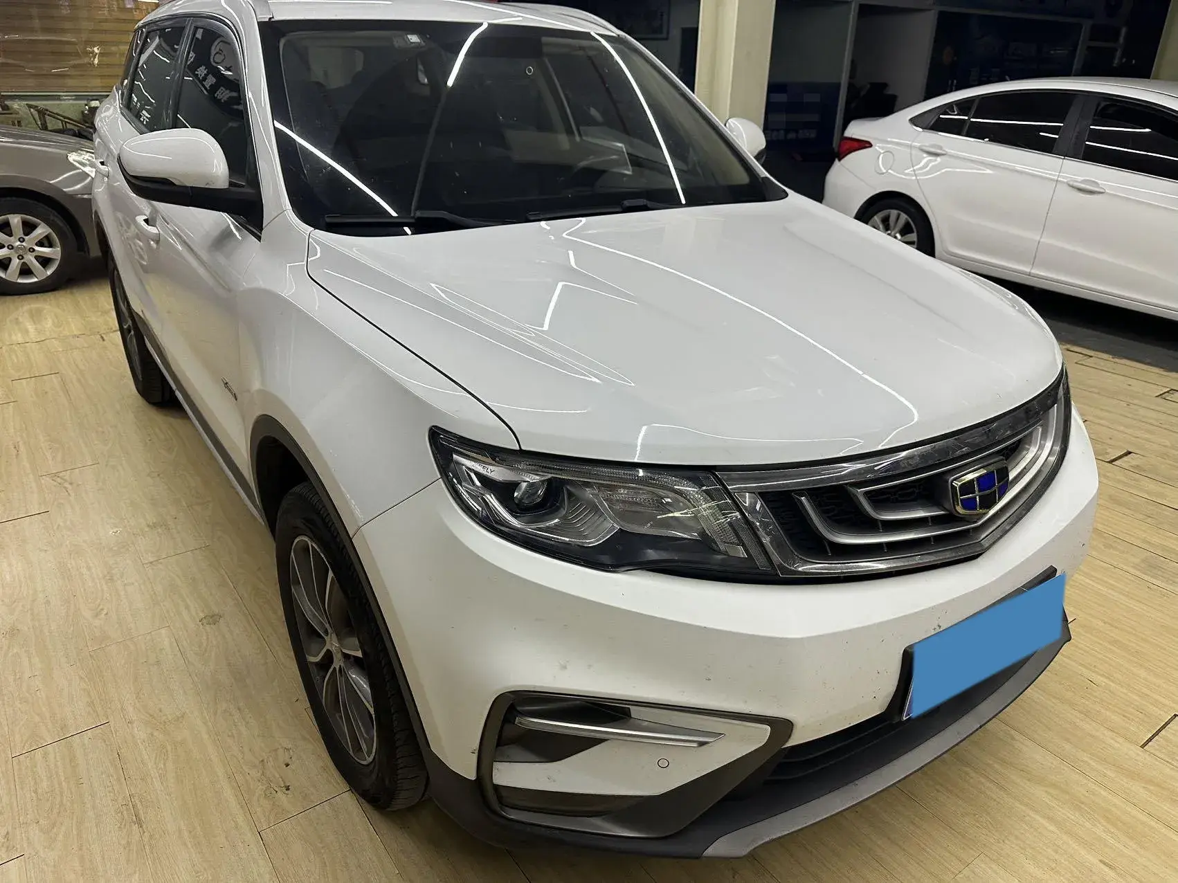 2018 GEELY AZKARRA thumbnail 3