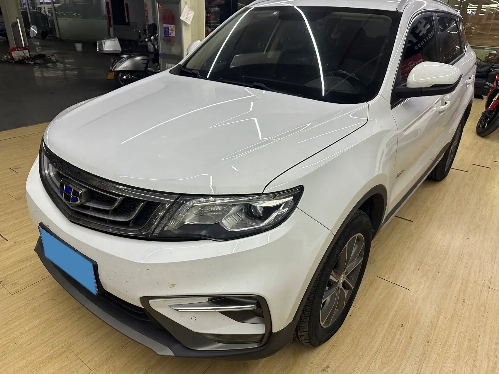 2018 GEELY AZKARRA view 1