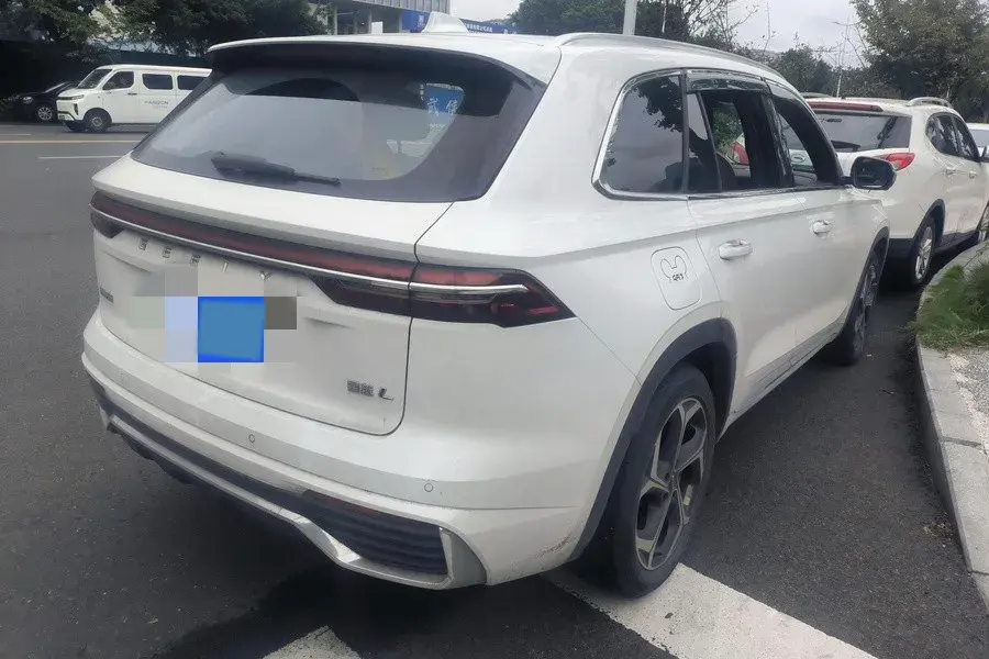 2021 GEELY MONJARO thumbnail 2