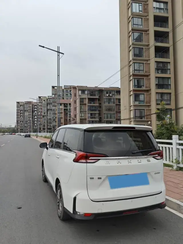 2023 MAXUS G50 thumbnail 4