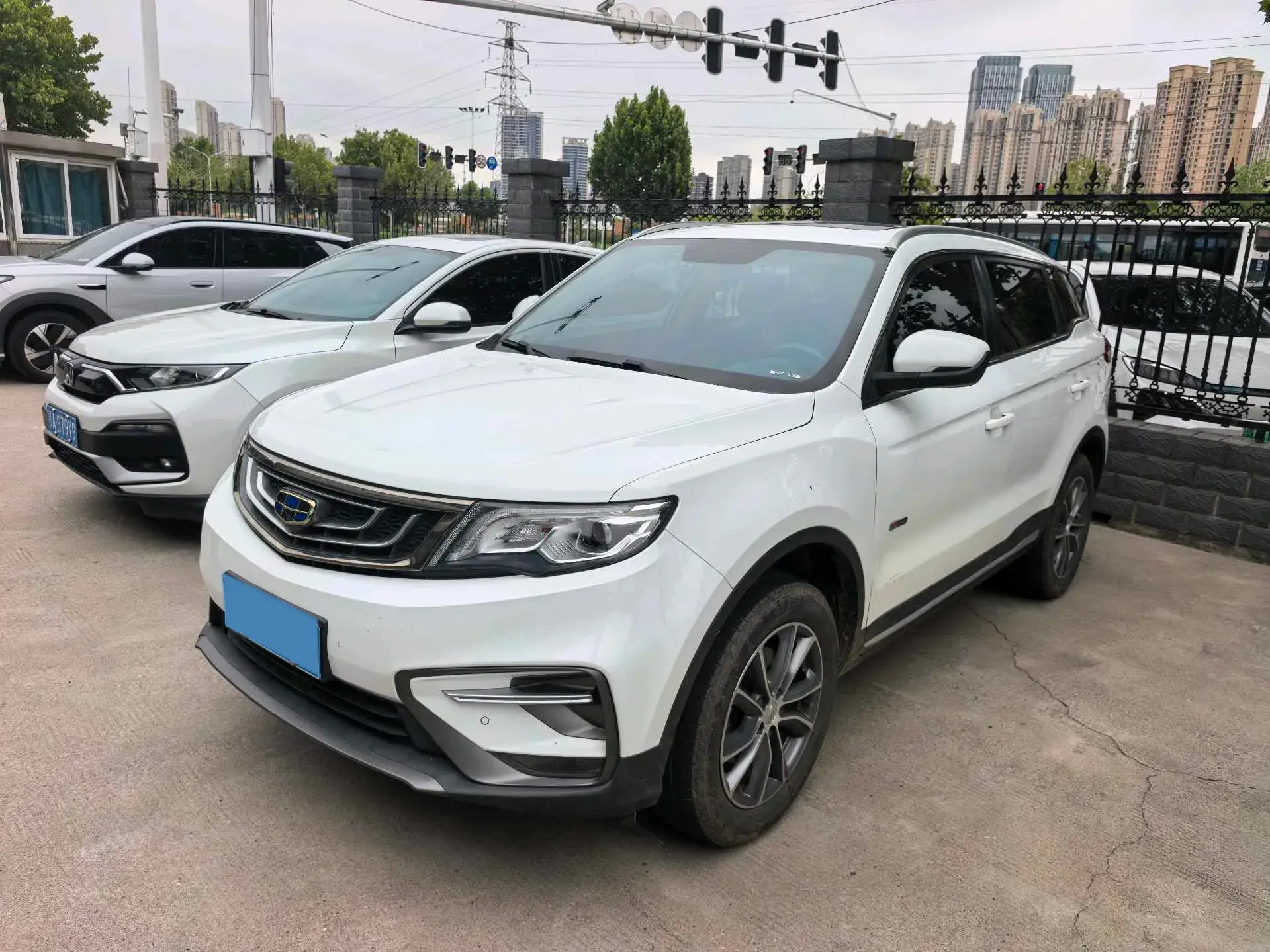 2018 GEELY AZKARRA view 1