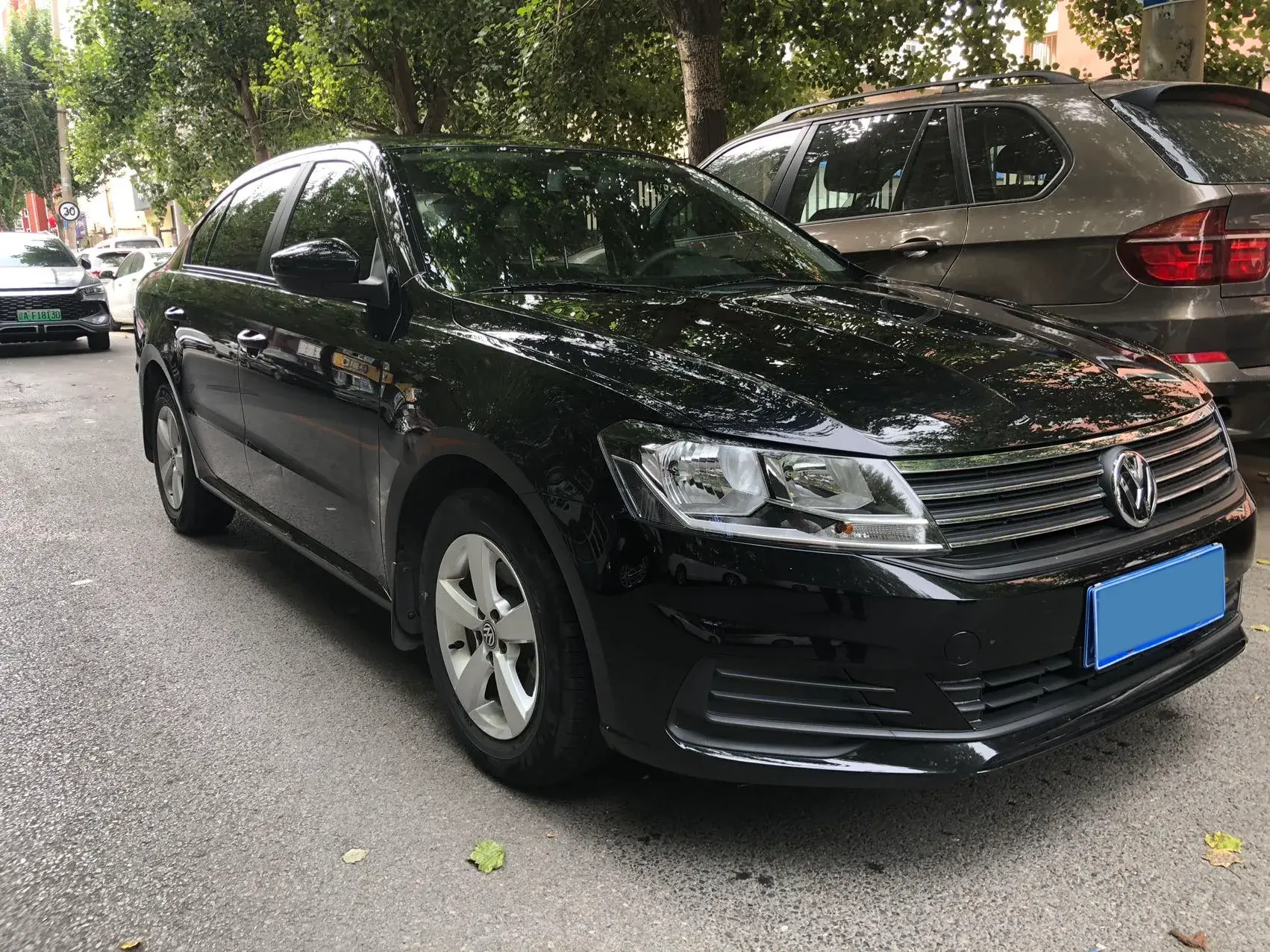 2019 VOLKSWAGEN LAVIDA thumbnail 3