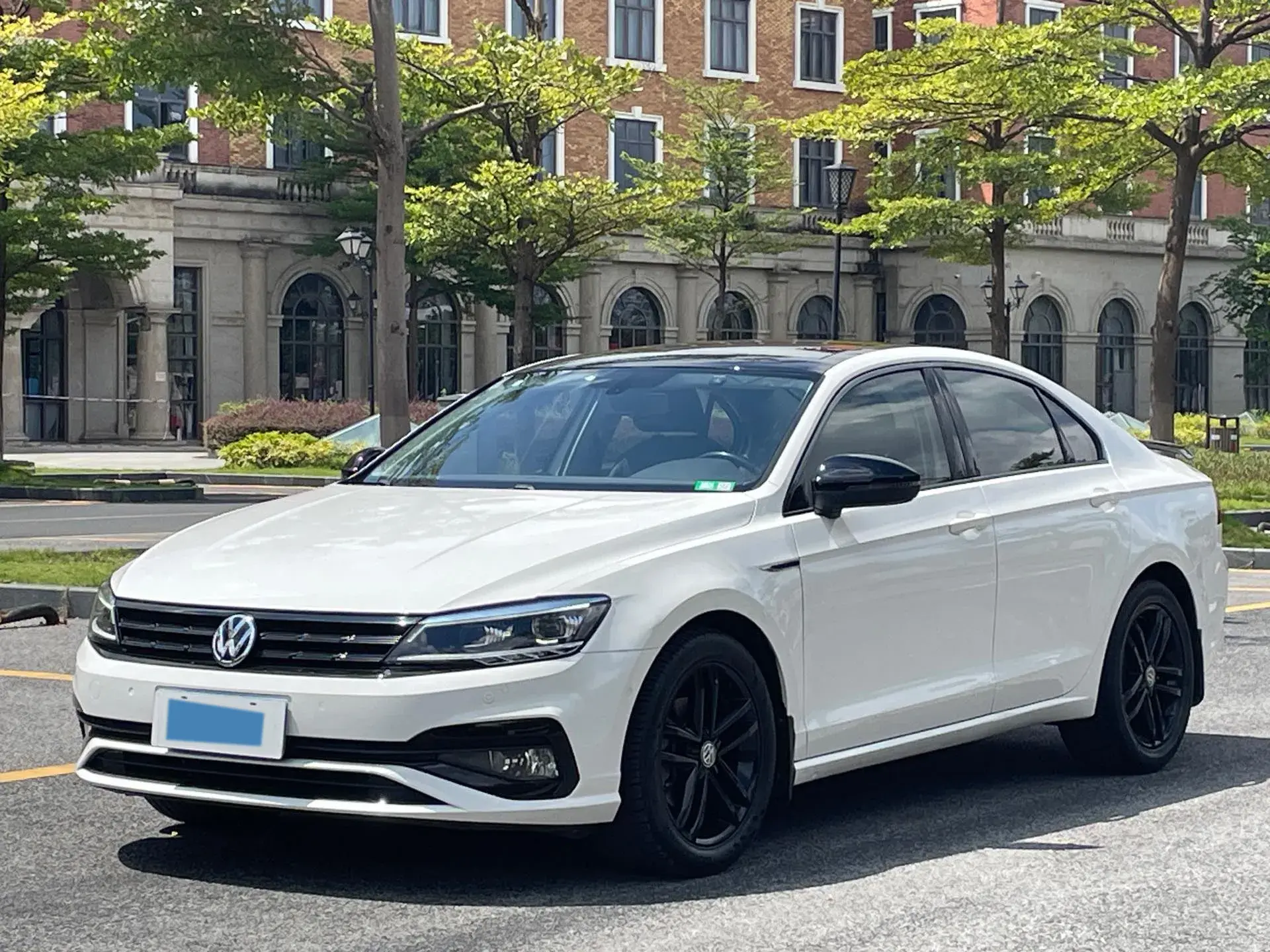 2021 VOLKSWAGEN LAMANDO view 1