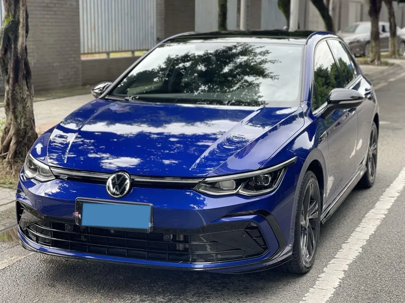 2021 VOLKSWAGEN GOLF view 1
