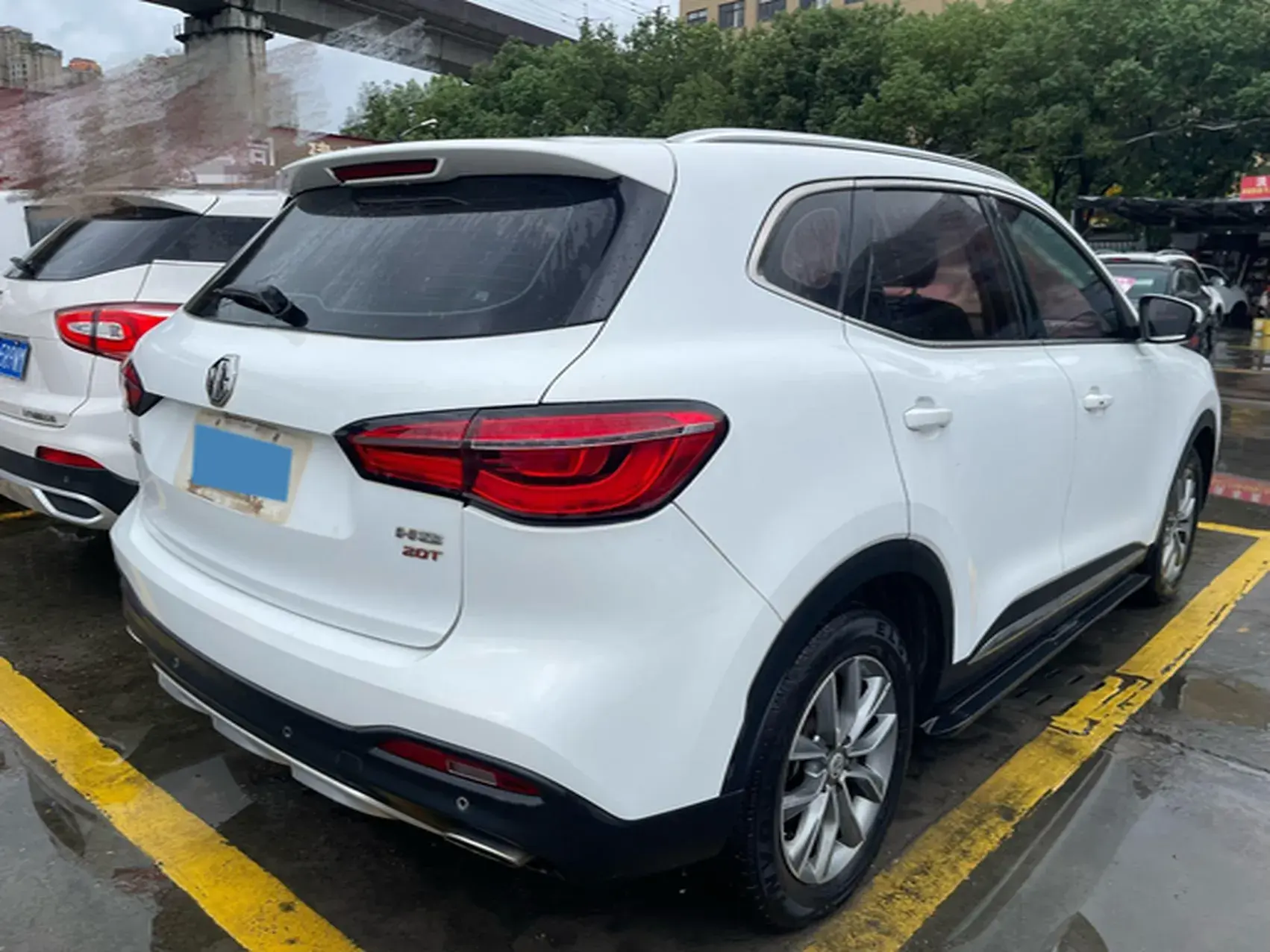 2018 MG HS thumbnail 4