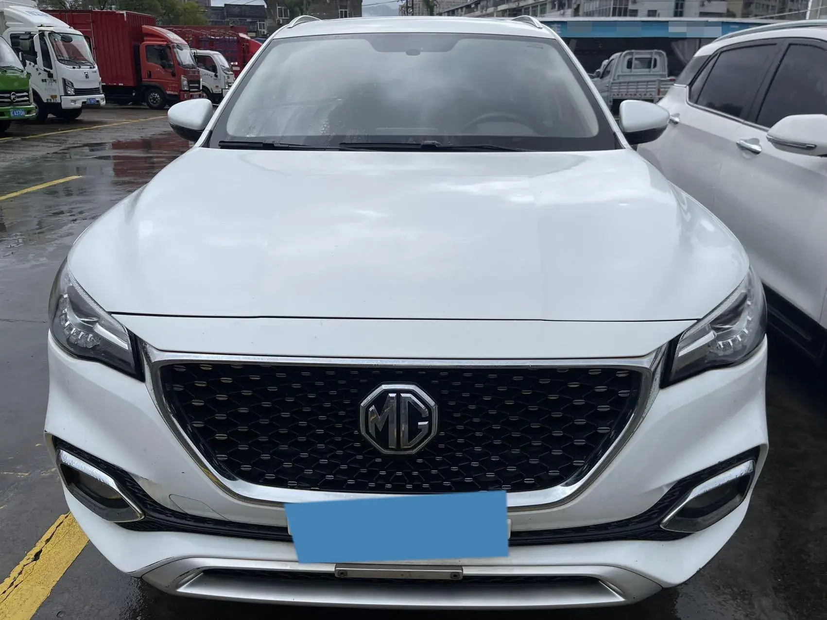 2018 MG HS thumbnail 2