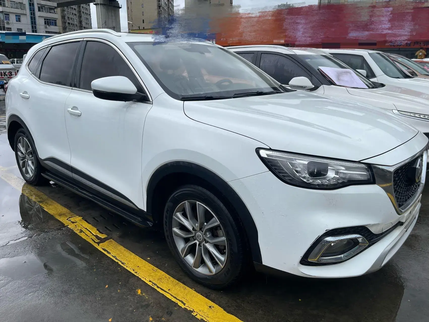 2018 MG HS thumbnail 3