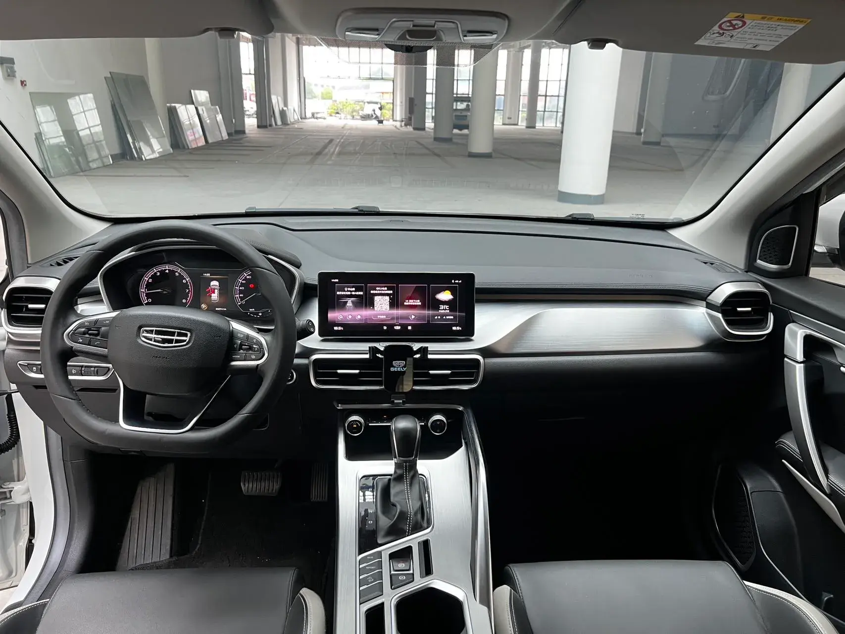 2020 GEELY COOLRAY thumbnail 4