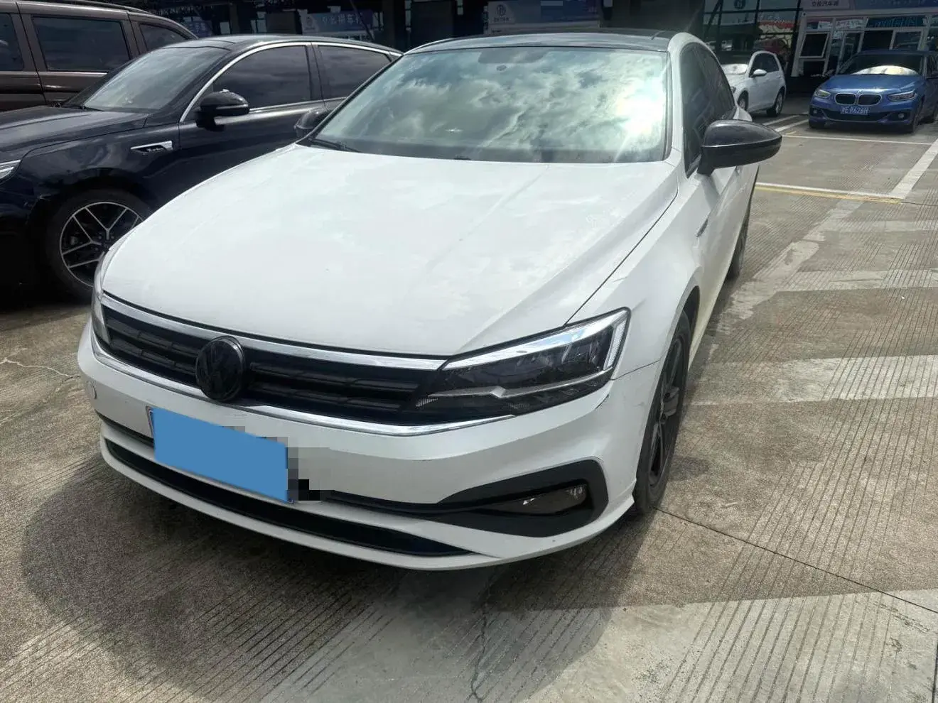 2019 VOLKSWAGEN LAMANDO thumbnail 2