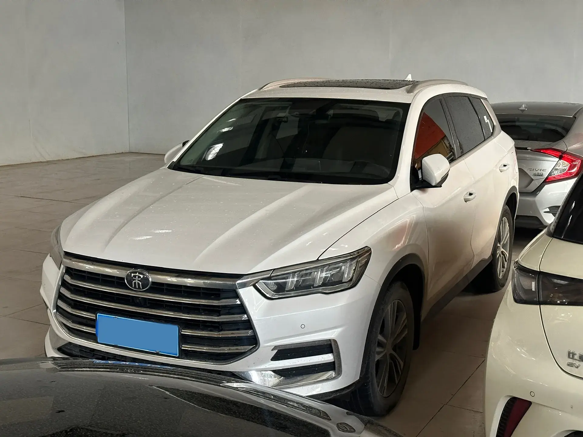 2019 BYD SONG view 1