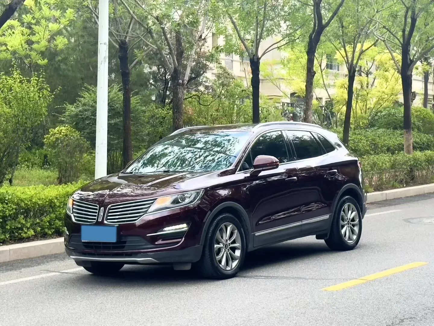2017 LINCOLN MKC view 1