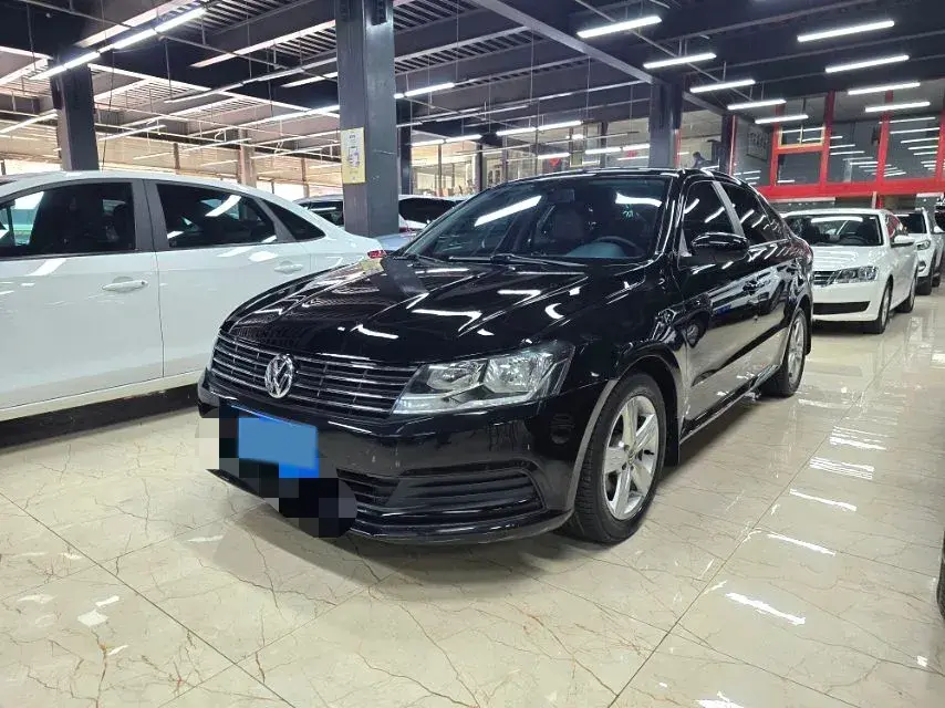 2017 VOLKSWAGEN LAVIDA view 1