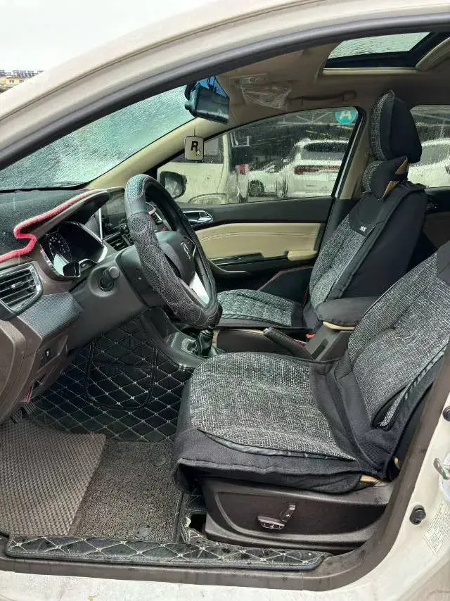 2017 BAOJUN 310W thumbnail 3