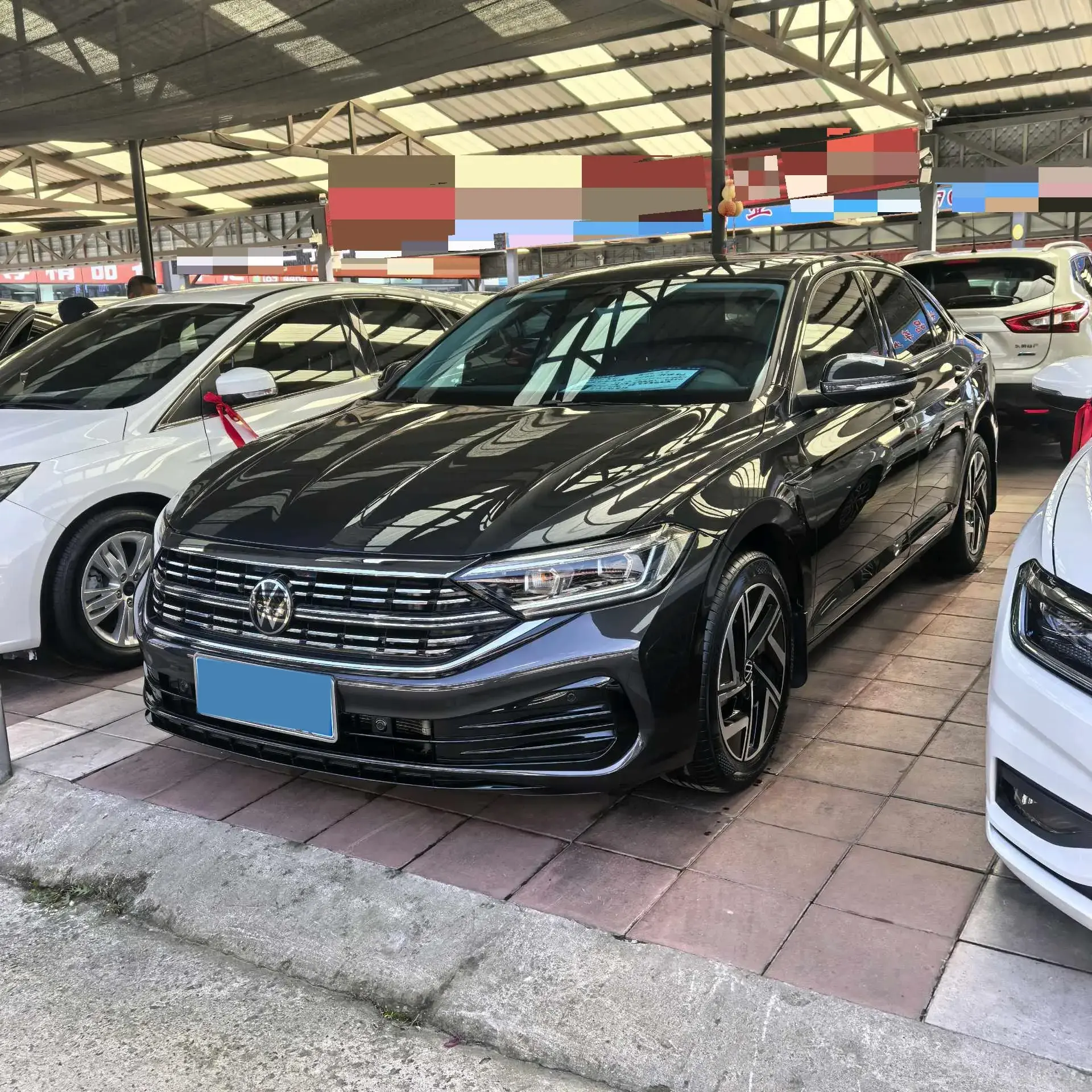 2023 VOLKSWAGEN SAGITAR view 1