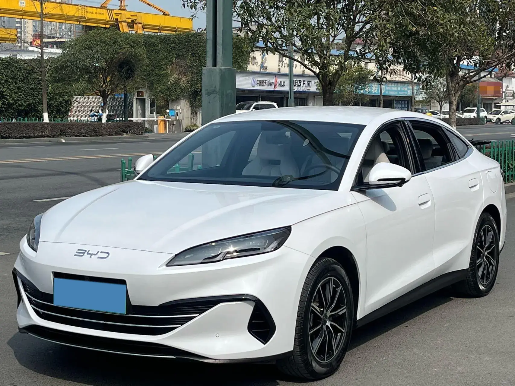 2024 BYD SEAL view 1