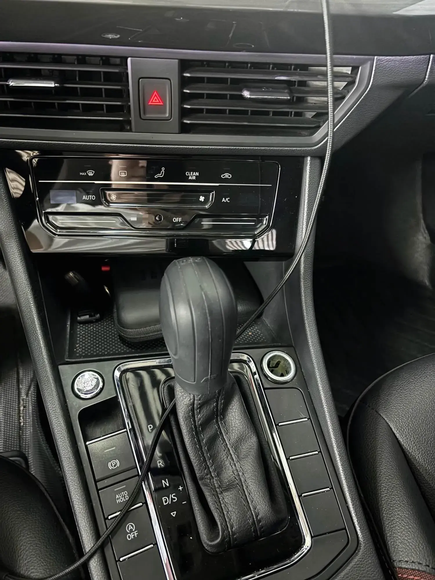 2021 VOLKSWAGEN BORA thumbnail 3