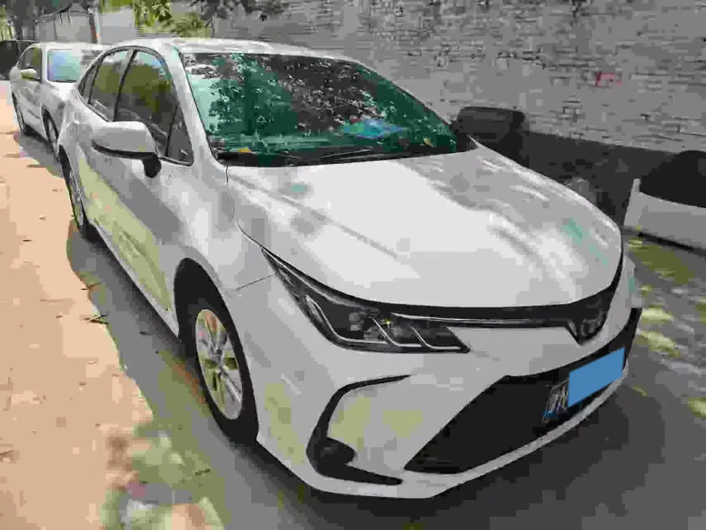 2021 TOYOTA COROLLA thumbnail 2