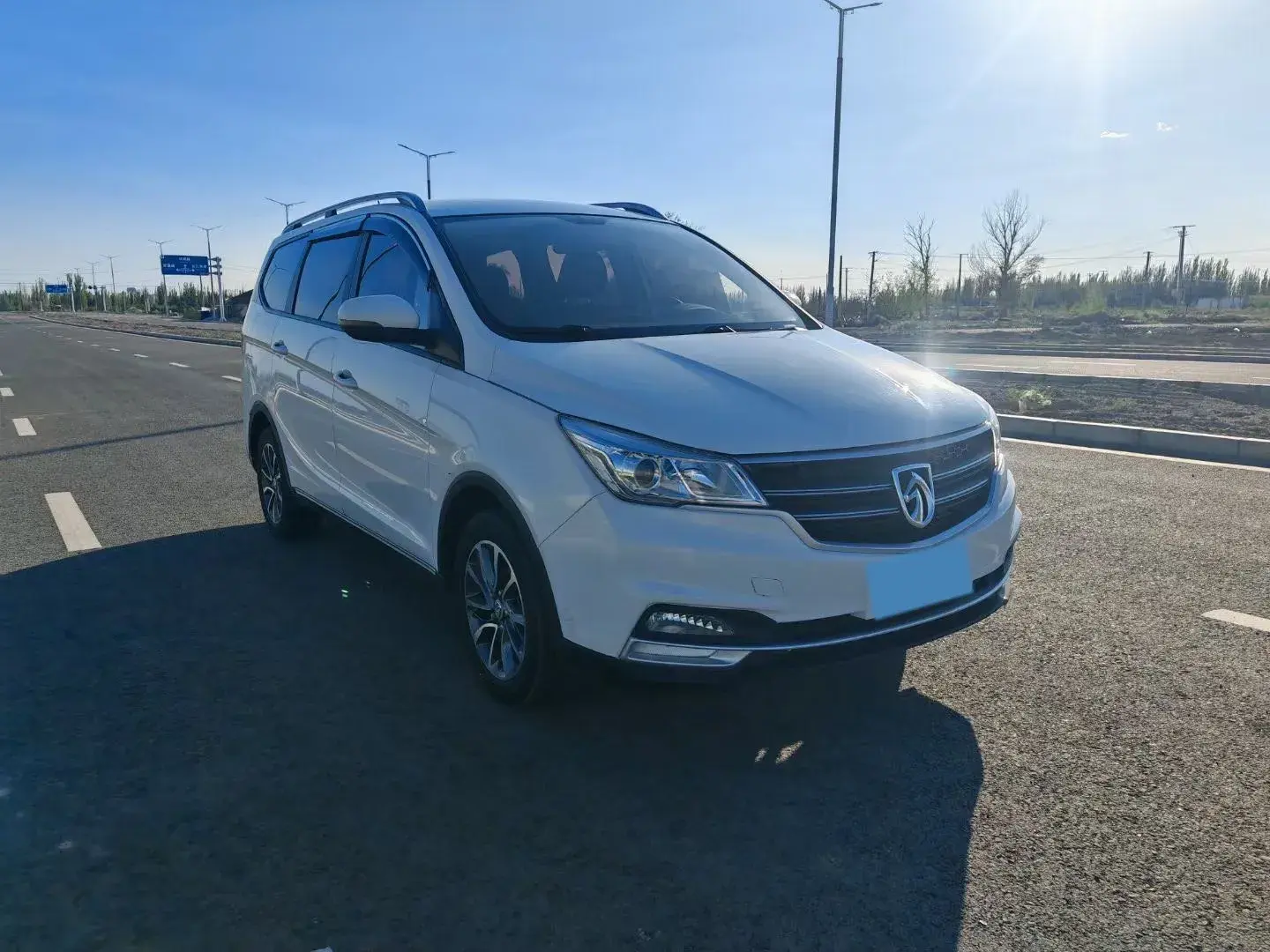 2021 BAOJUN 730 thumbnail 3