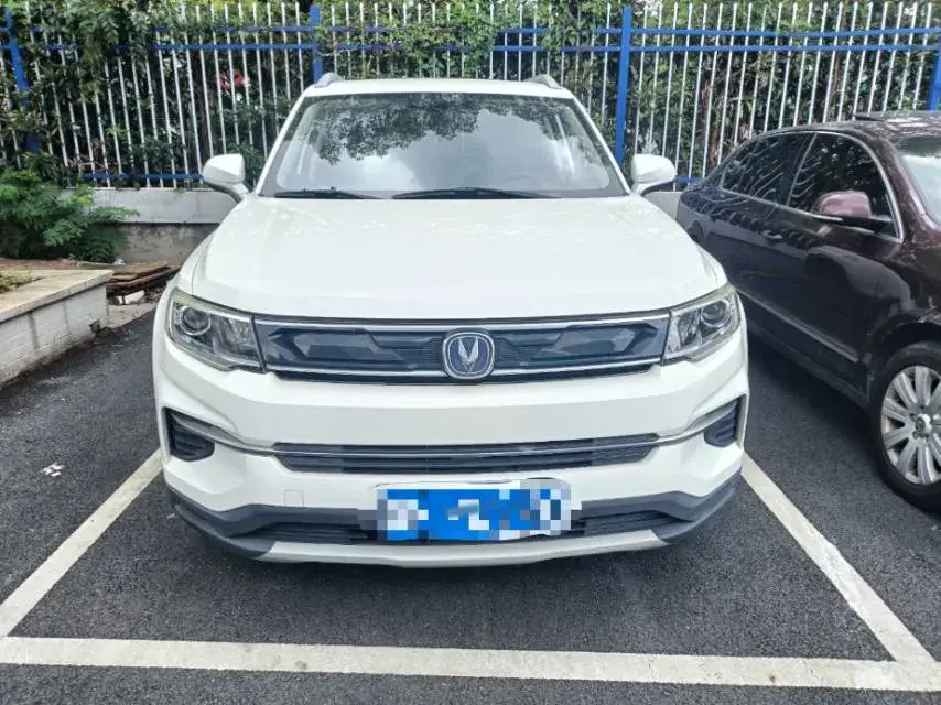 2018 CHANGAN CS35 thumbnail 3