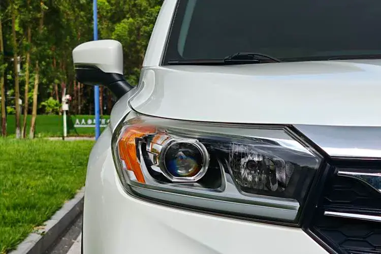 2018 GAC TRUMPCHI thumbnail 2