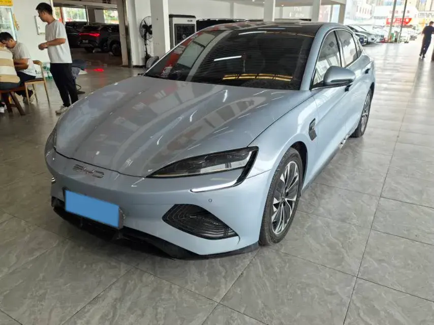 2022 BYD SEAL view 1