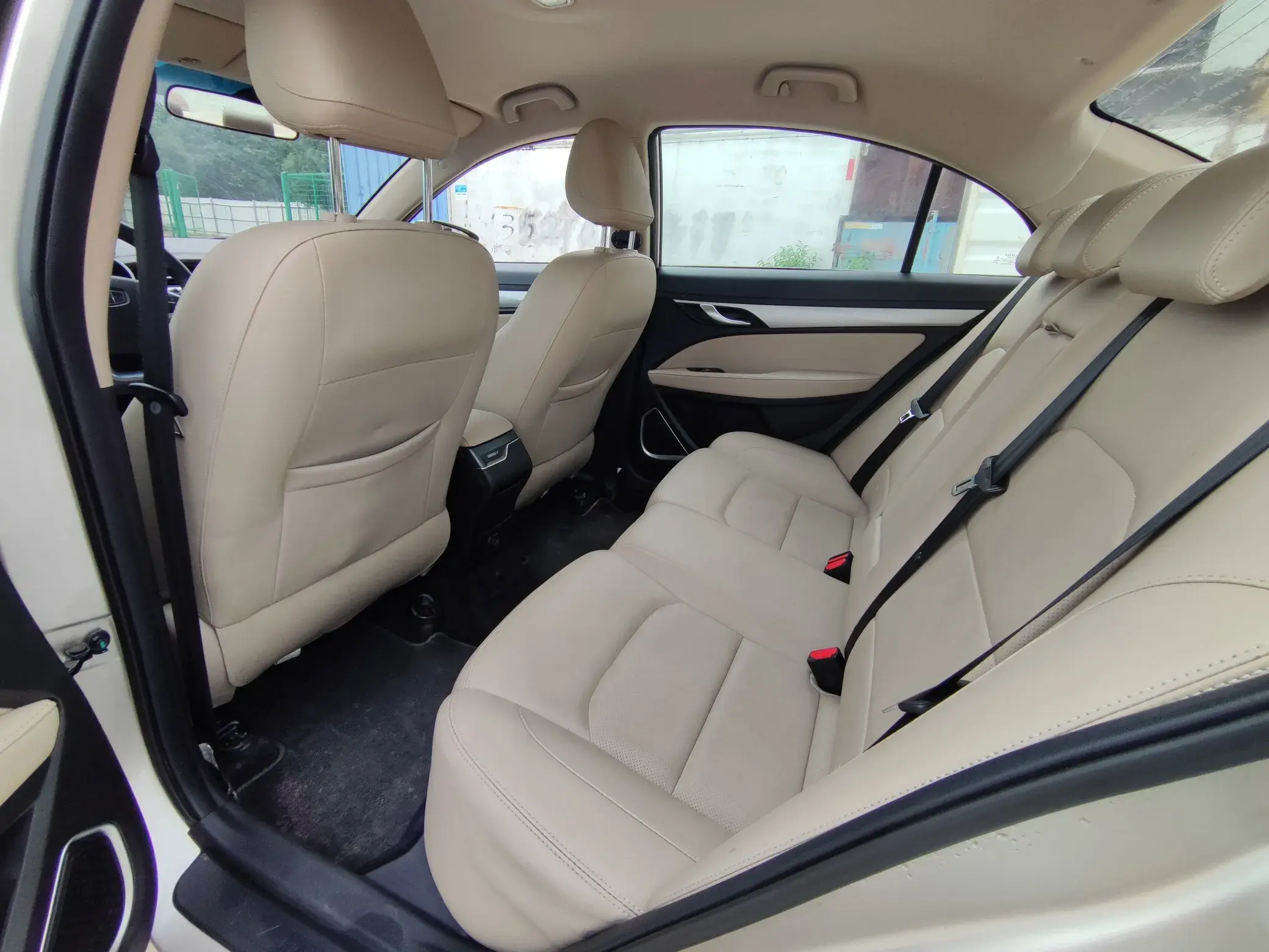 2018 GEELY EMGRAND thumbnail 4