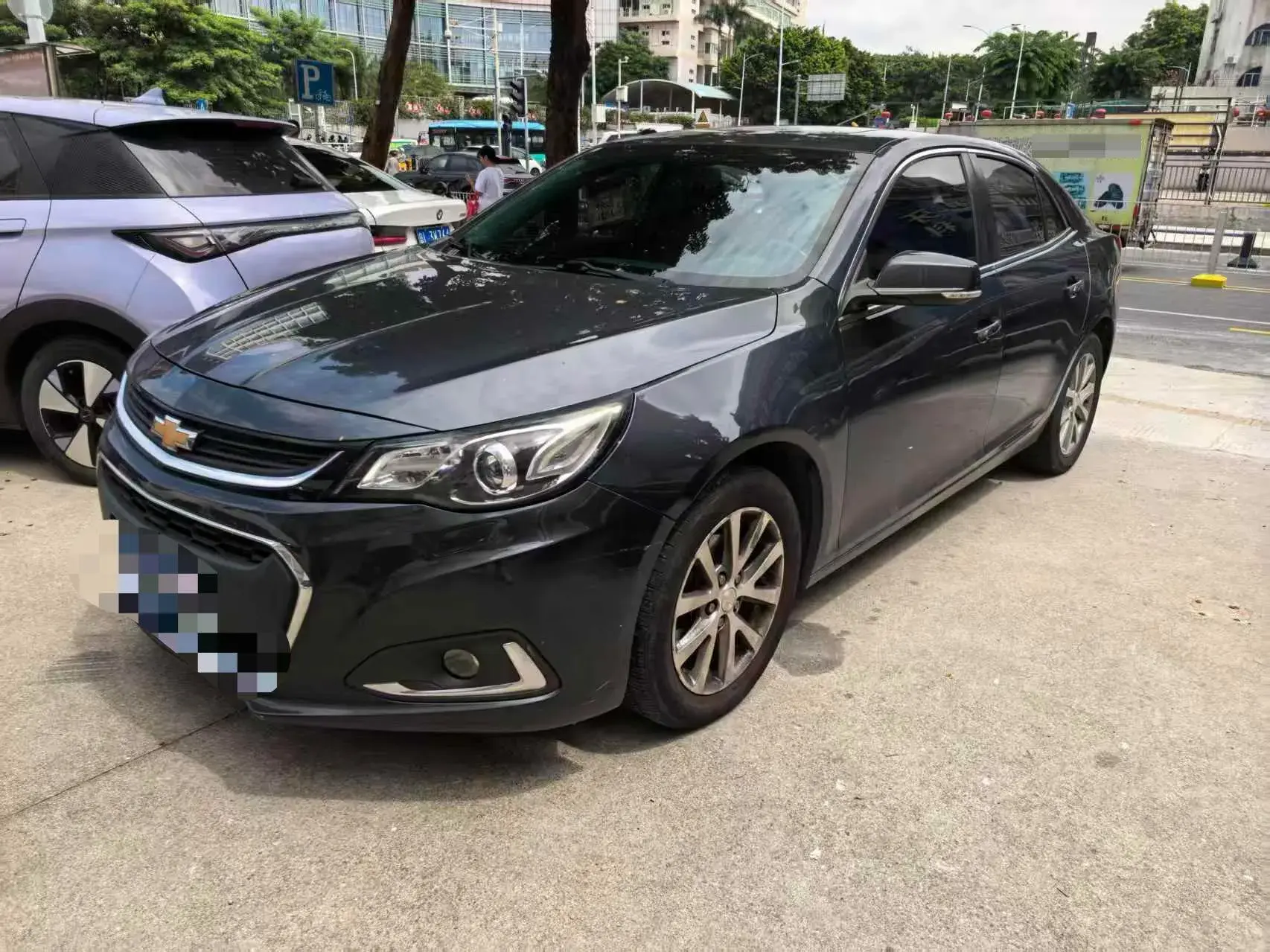 2018 CHEVROLET MALIBU view 1