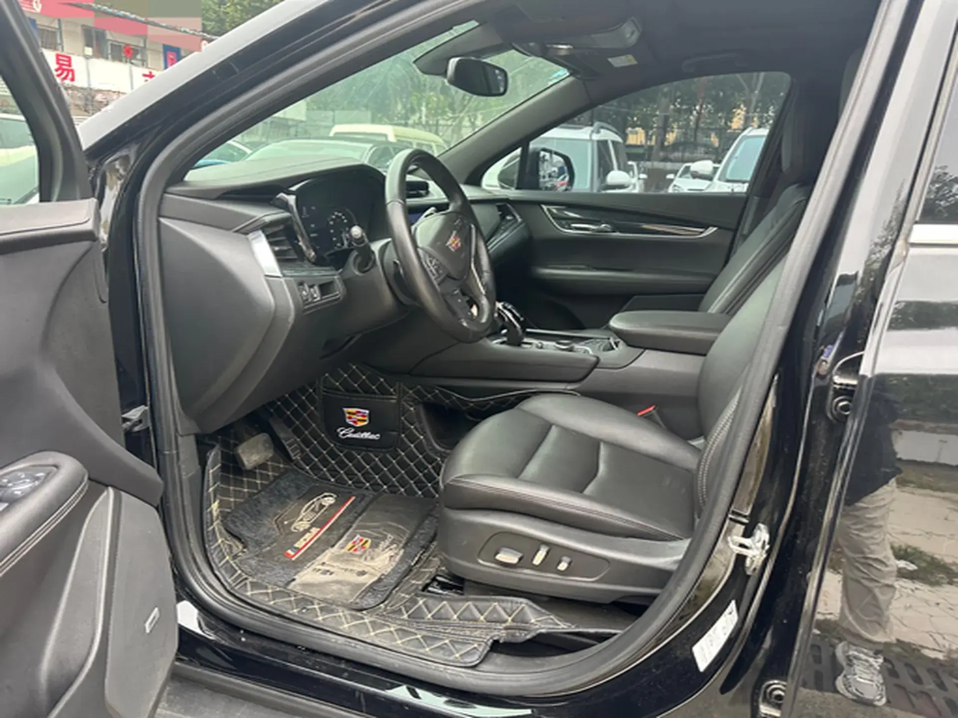 2022 CADILLAC XT5 thumbnail 4