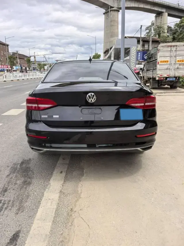 2019 VOLKSWAGEN LAVIDA thumbnail 4