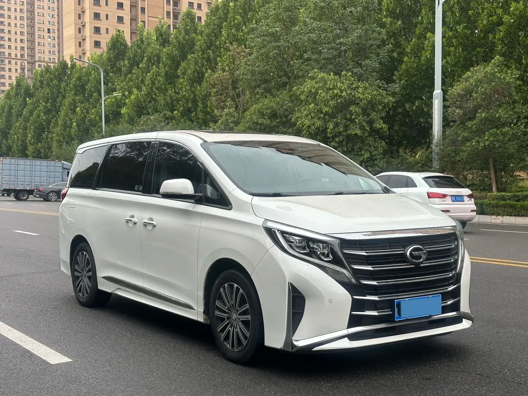 2021 GAC TRUMPCHI thumbnail 3