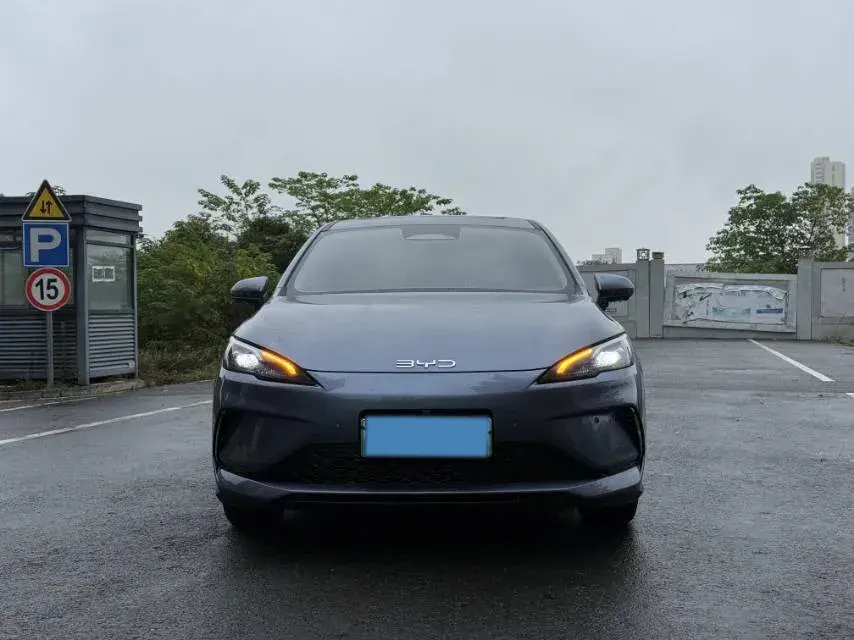 2025 BYD SEAL05 thumbnail 2