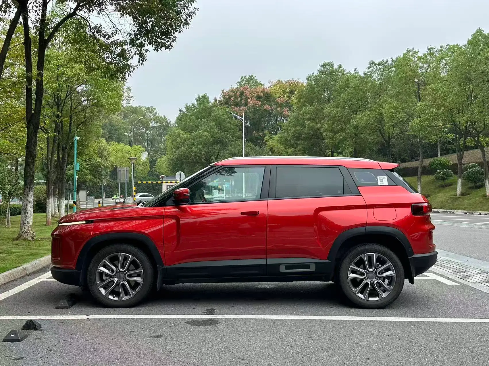 2020 GEELY ICON thumbnail 2