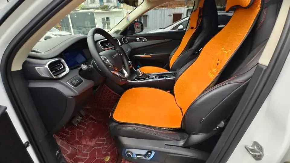 2019 LYNK&CO 01 thumbnail 4