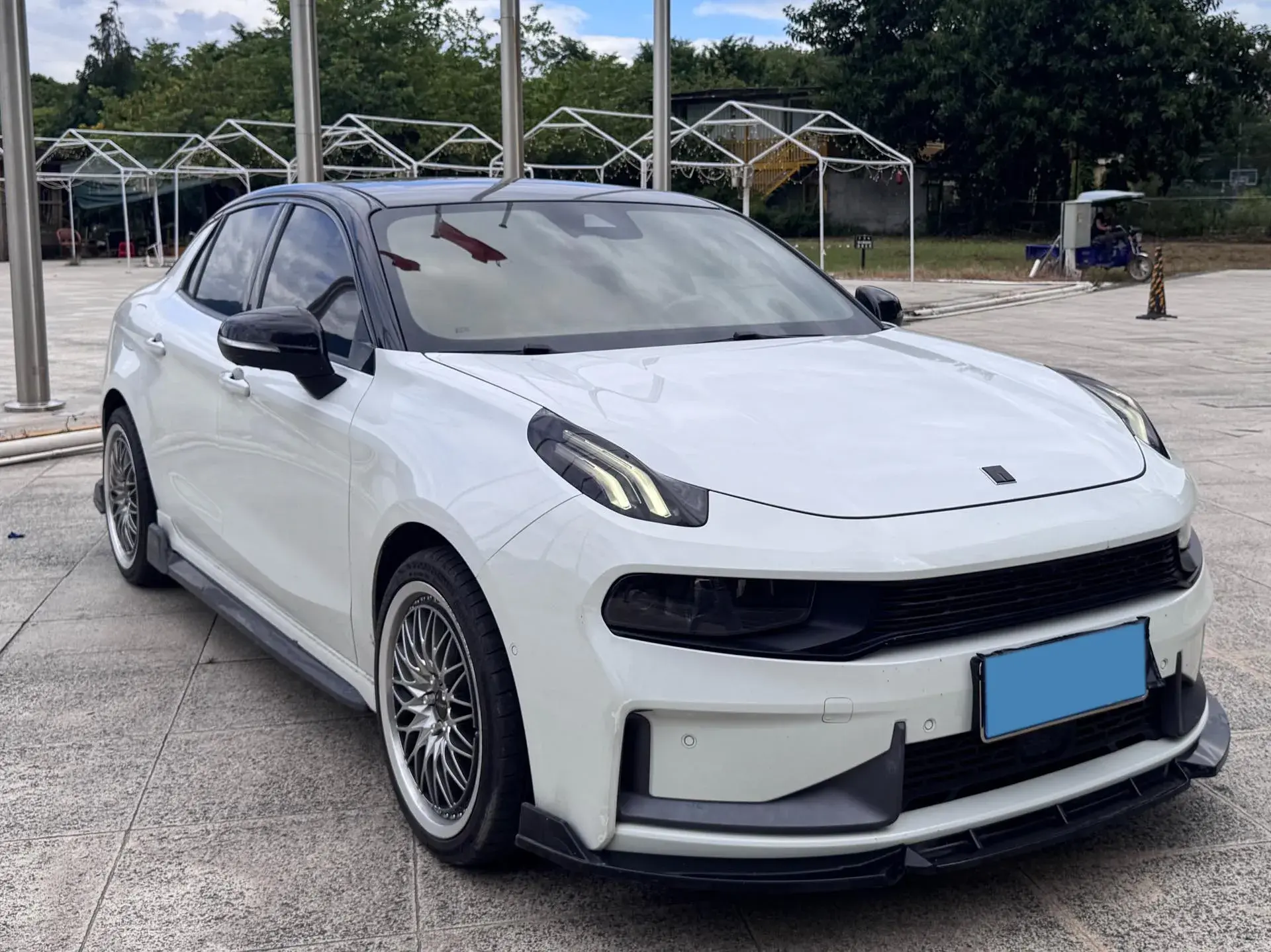 2020 LYNK&CO 03 thumbnail 3