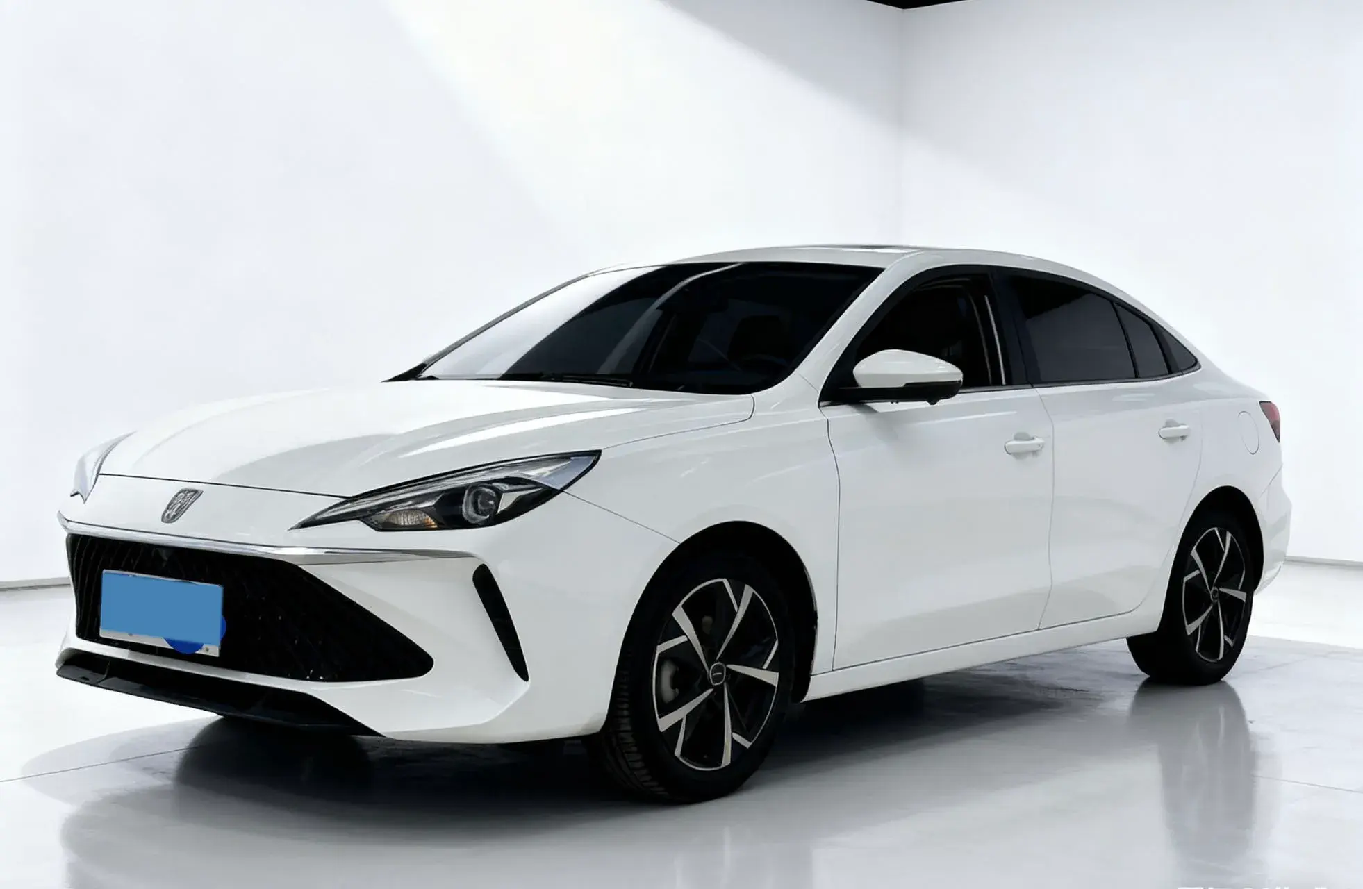 2023 ROEWE I5 view 1