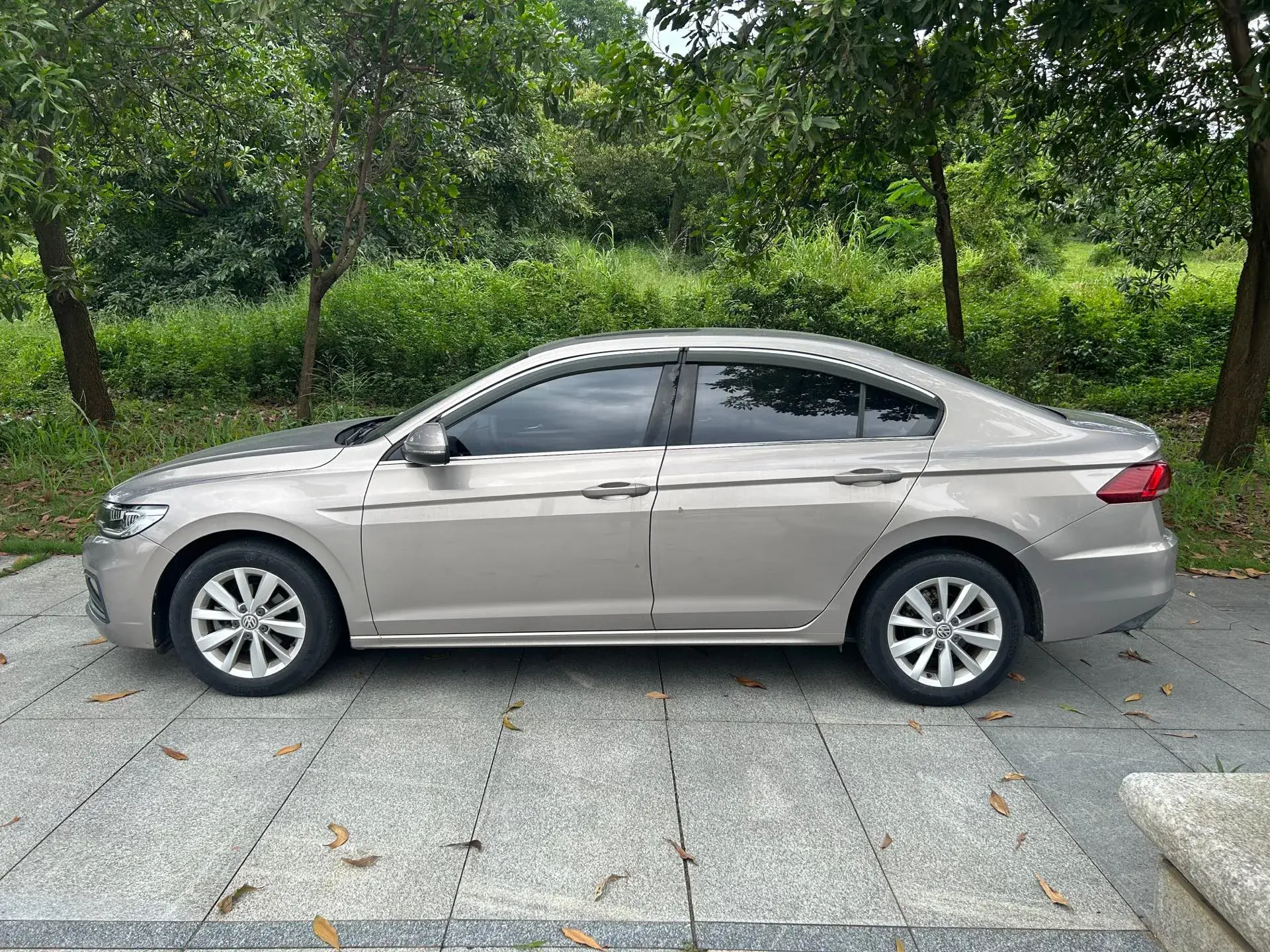 2020 VOLKSWAGEN BORA thumbnail 2