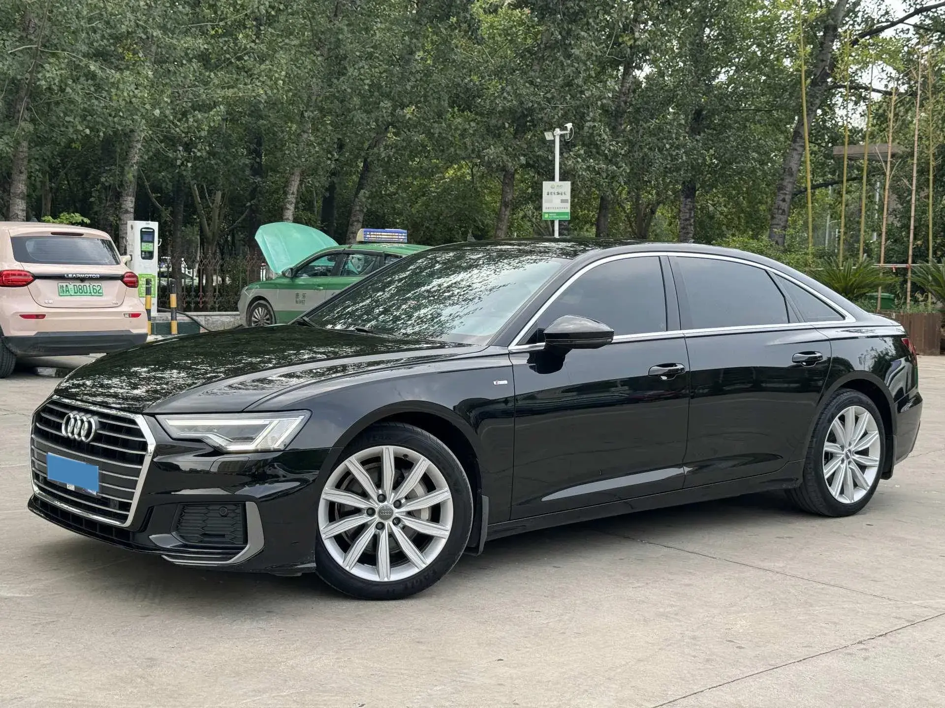 2021 AUDI A6L view 1