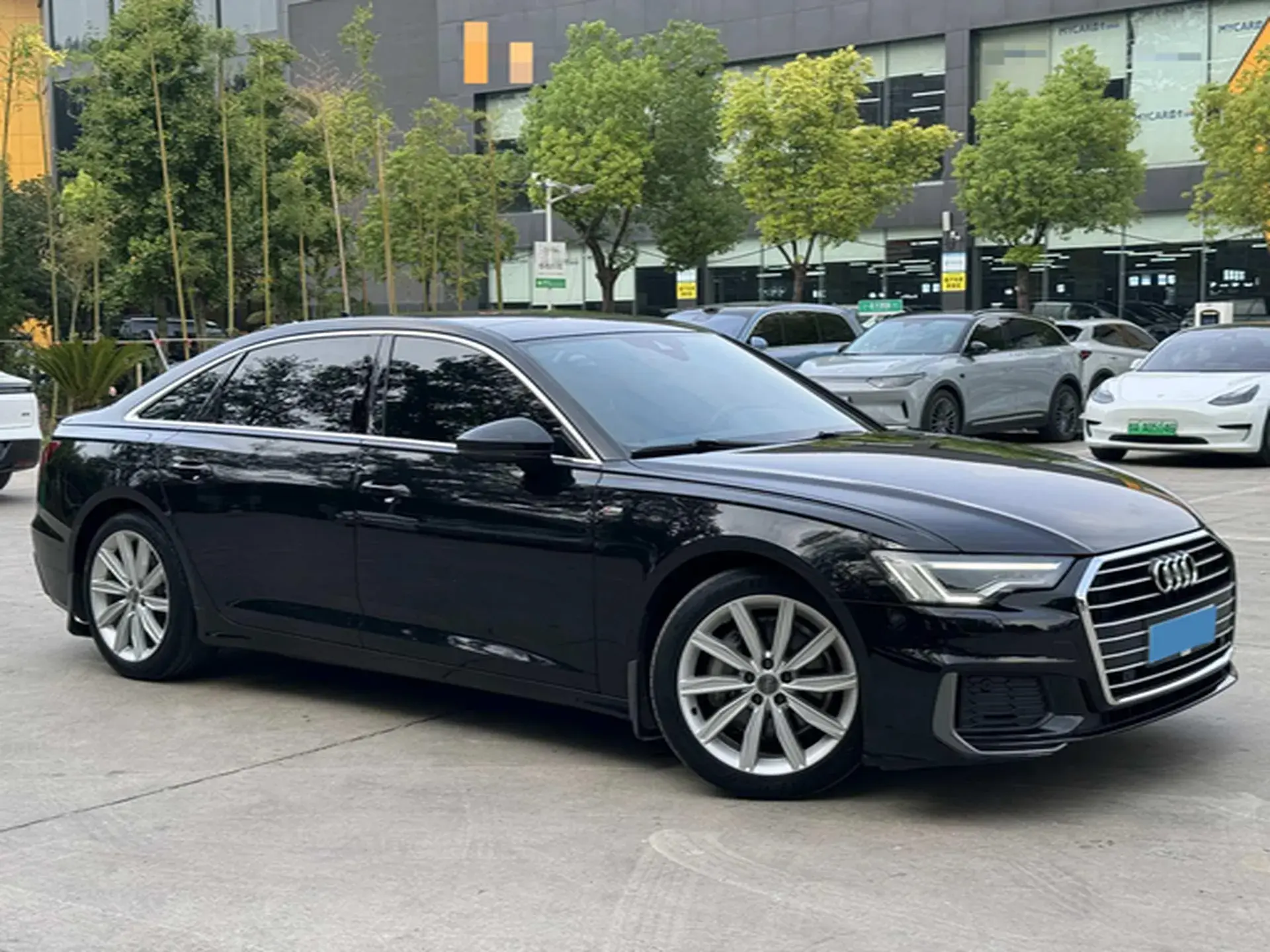 2021 AUDI A6L thumbnail 3