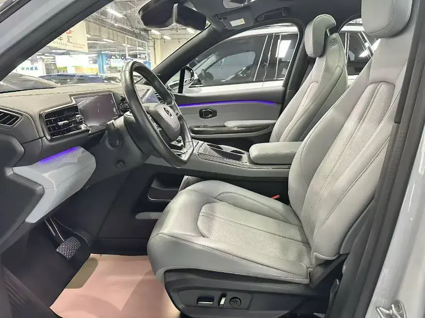 2020 NIO ES6 thumbnail 3