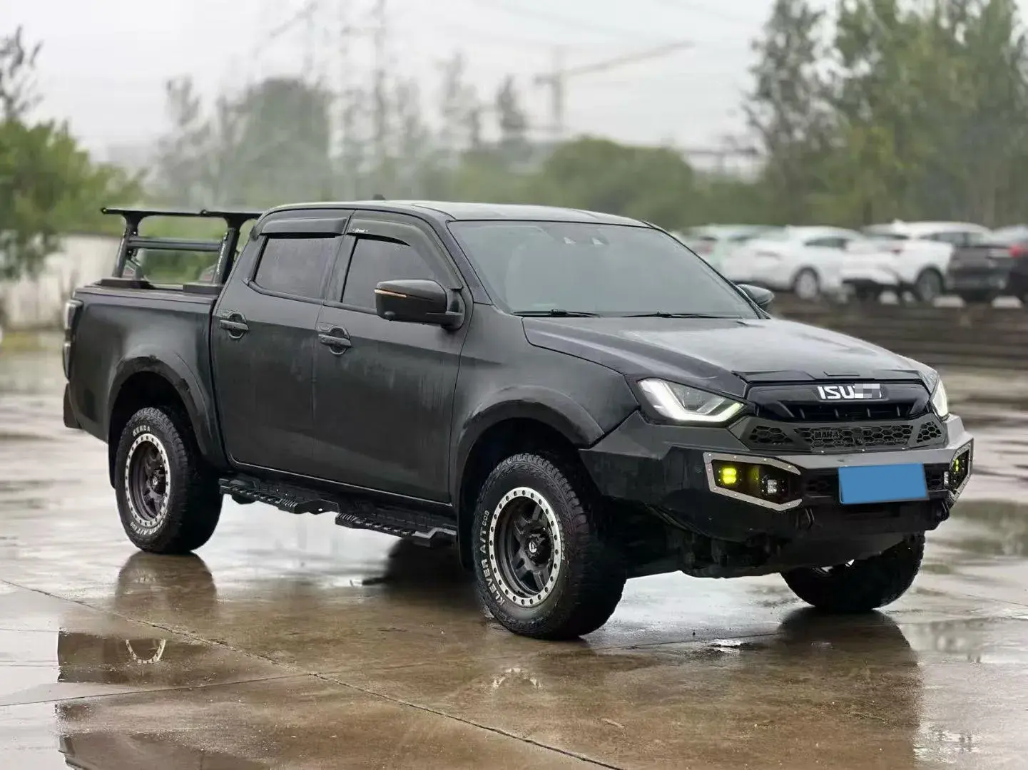 2021 ISUZU D-MAX thumbnail 3