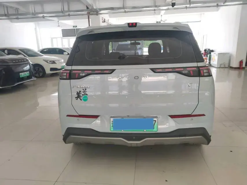 2022 AION Y thumbnail 4