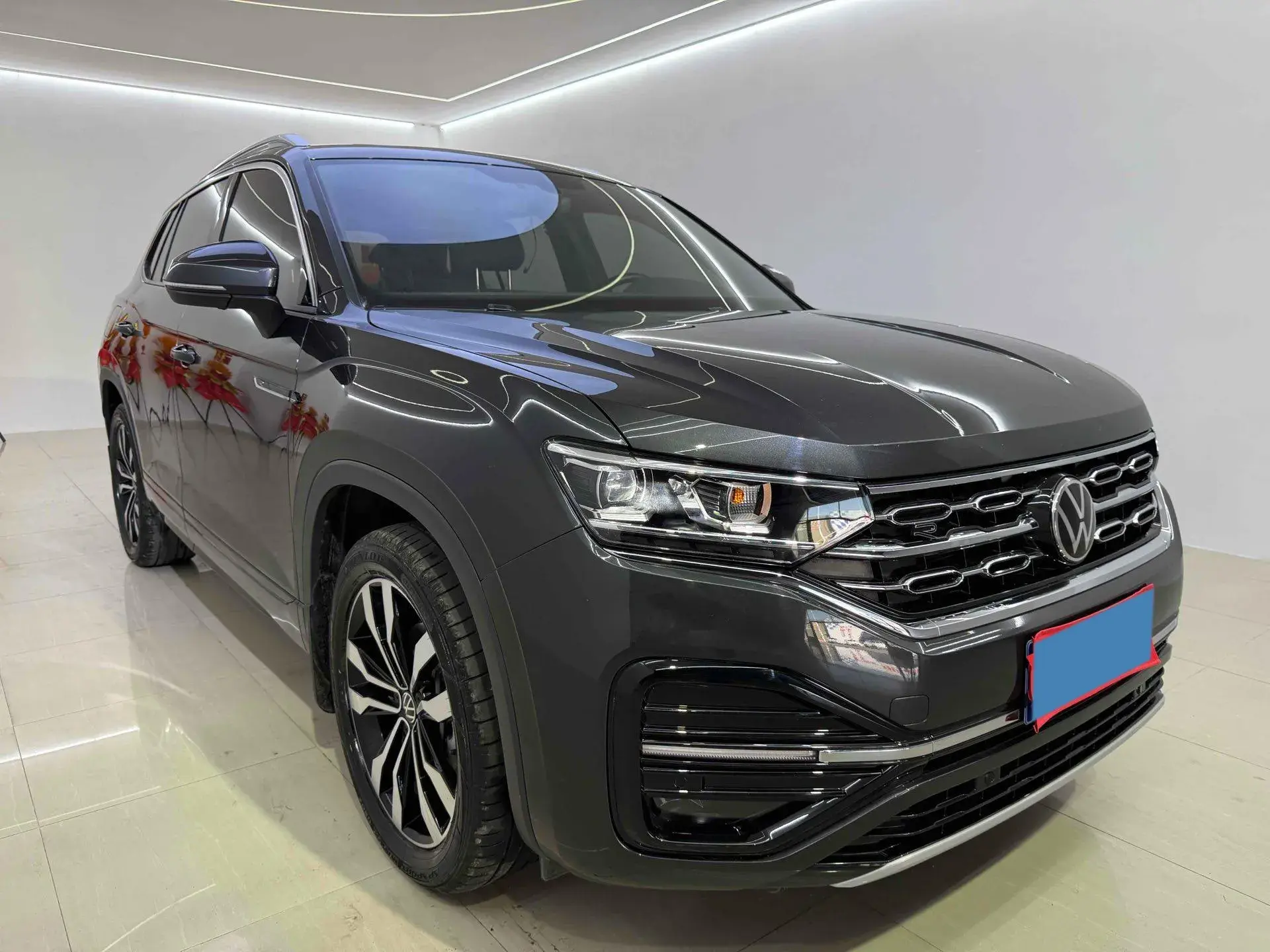 2022 VOLKSWAGEN TAYRON thumbnail 3