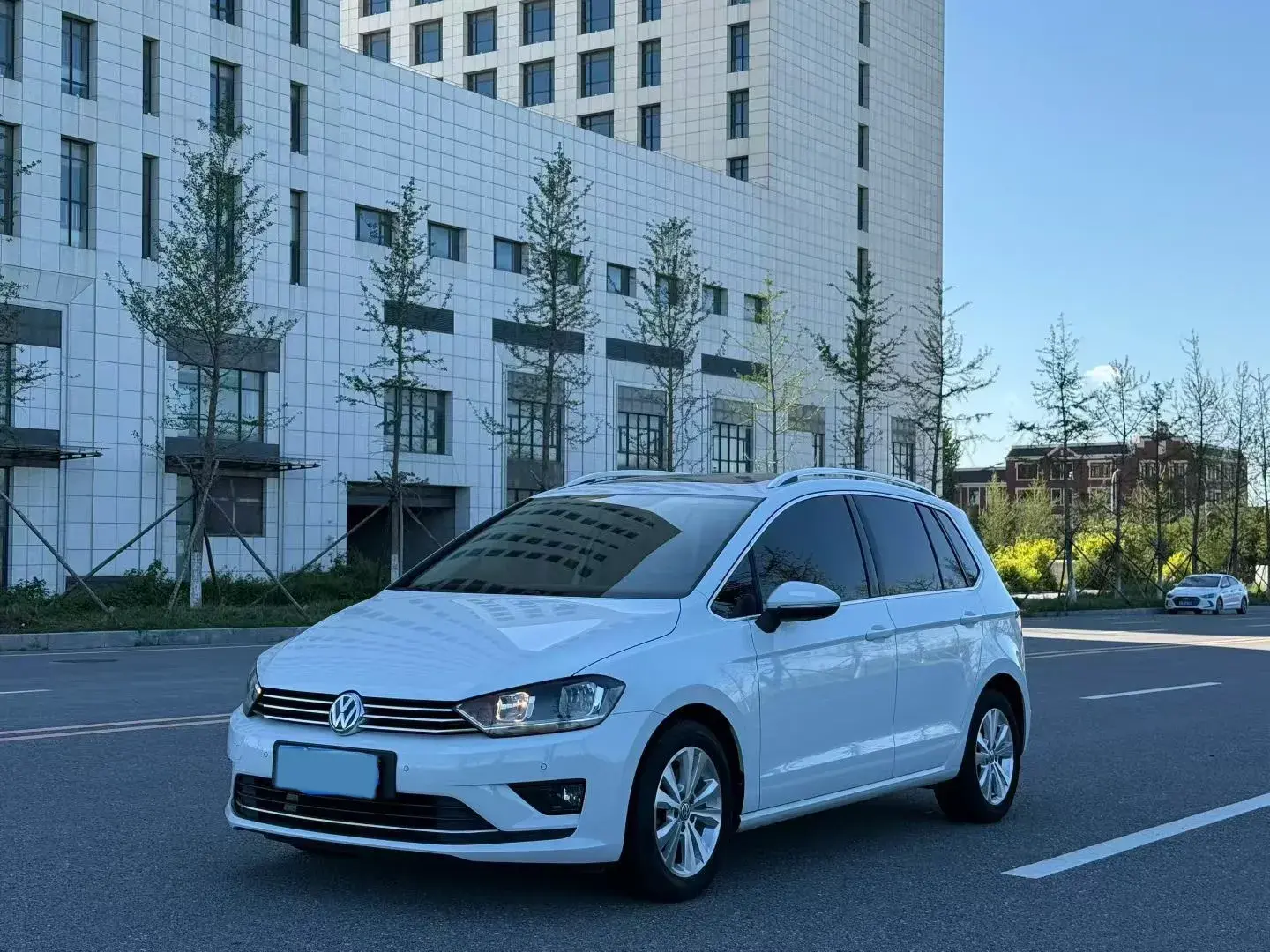 2018 VOLKSWAGEN GOLF view 1